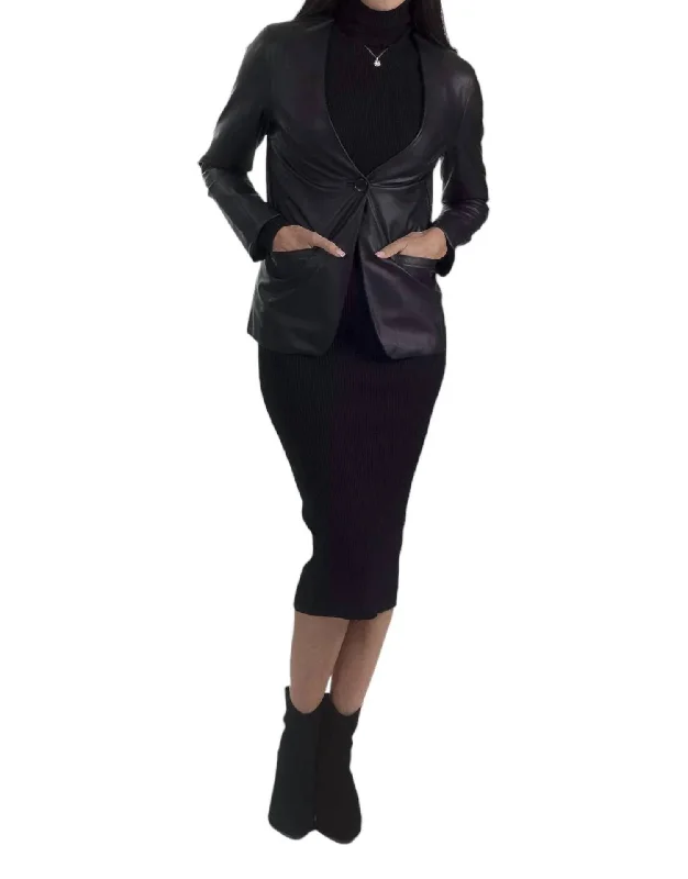 Single-Button V-Neck Blazer In Black